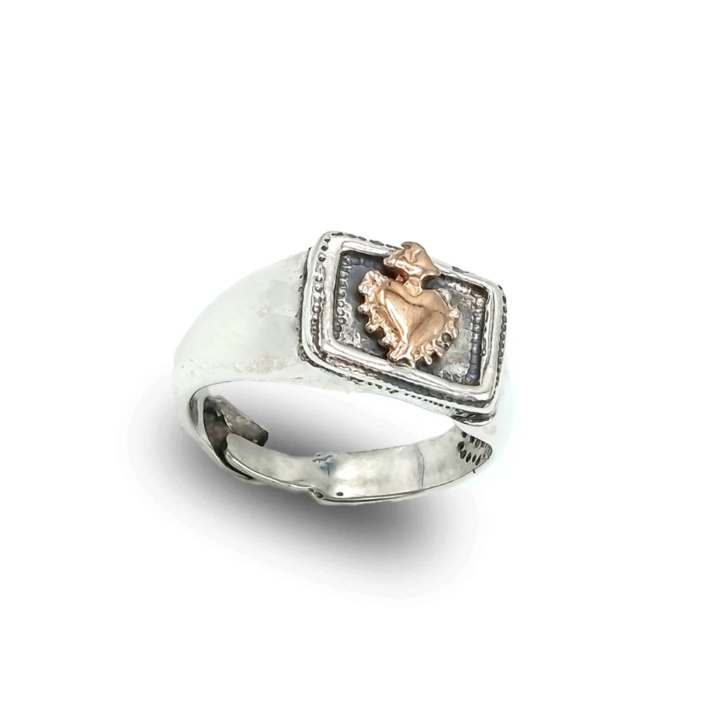 Anello in argento con cuore ex voto in bronzo